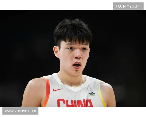 杨瀚森与夏普赛前并肩热身三分投篮展现默契状态引球迷关注 杨瀚森与夏普赛前并肩热身三分投篮展现默契状态引球迷关注